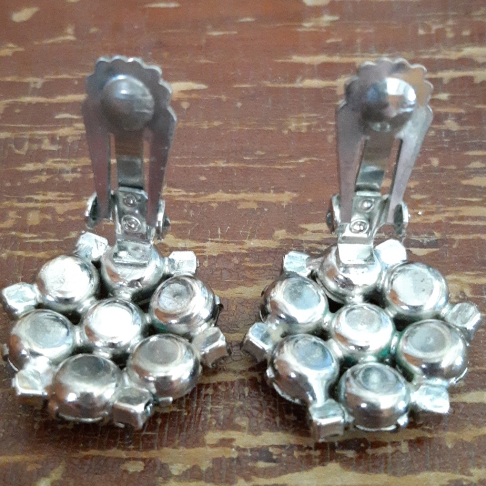 VINTAGE Weiss Black Diamond Clip on Earrings - Picture 7 of 7